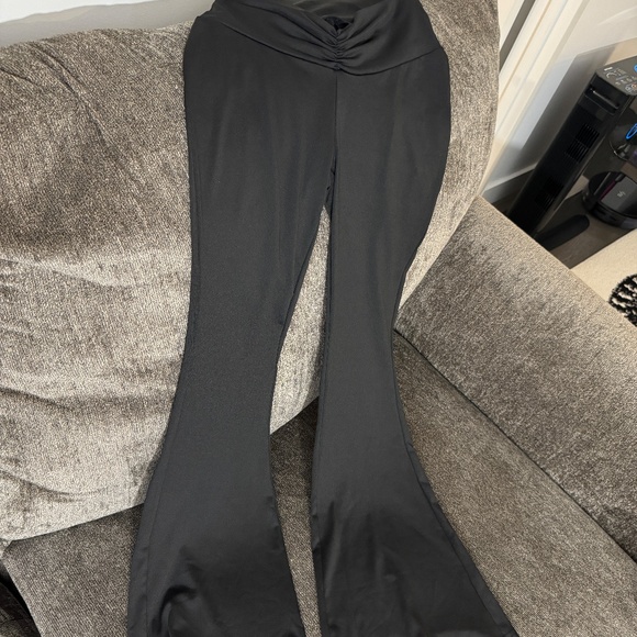 Y2k 90s Low Rise Ruched Flare Leg Black Pants - Picture 3 of 4